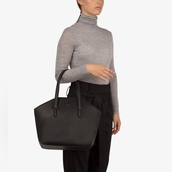 MATT & NAT BAXTER VEGAN TOTE BAG - DWELL BRICK RED VEGAN CRUELTY FREE RECYCLED - Picture 6 of 16